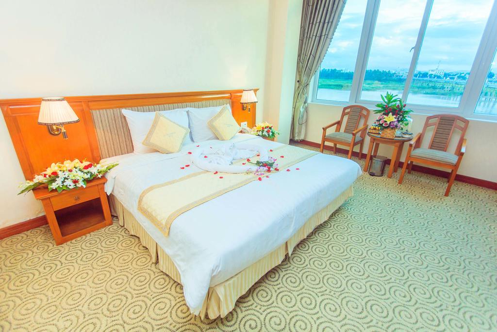 หมี่ จา ริเวอร์ไซด์ โฮเทล Hotel กว๋างหงาย ภายนอก รูปภาพ